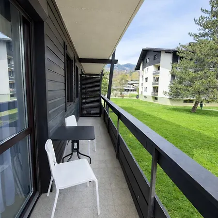 Nivo Surrounded By Gardens And On The Slope Apartment *